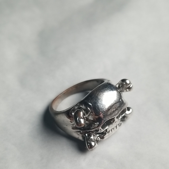 Silver Skull Ring Size 9 - Picture 2 of 5